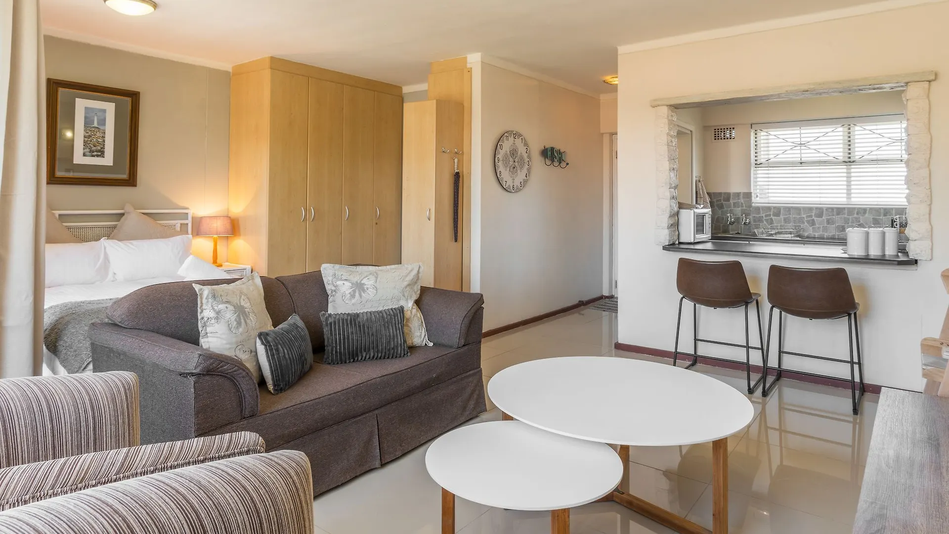 Apartment Cascades Suite 1 Cape Town South Africa